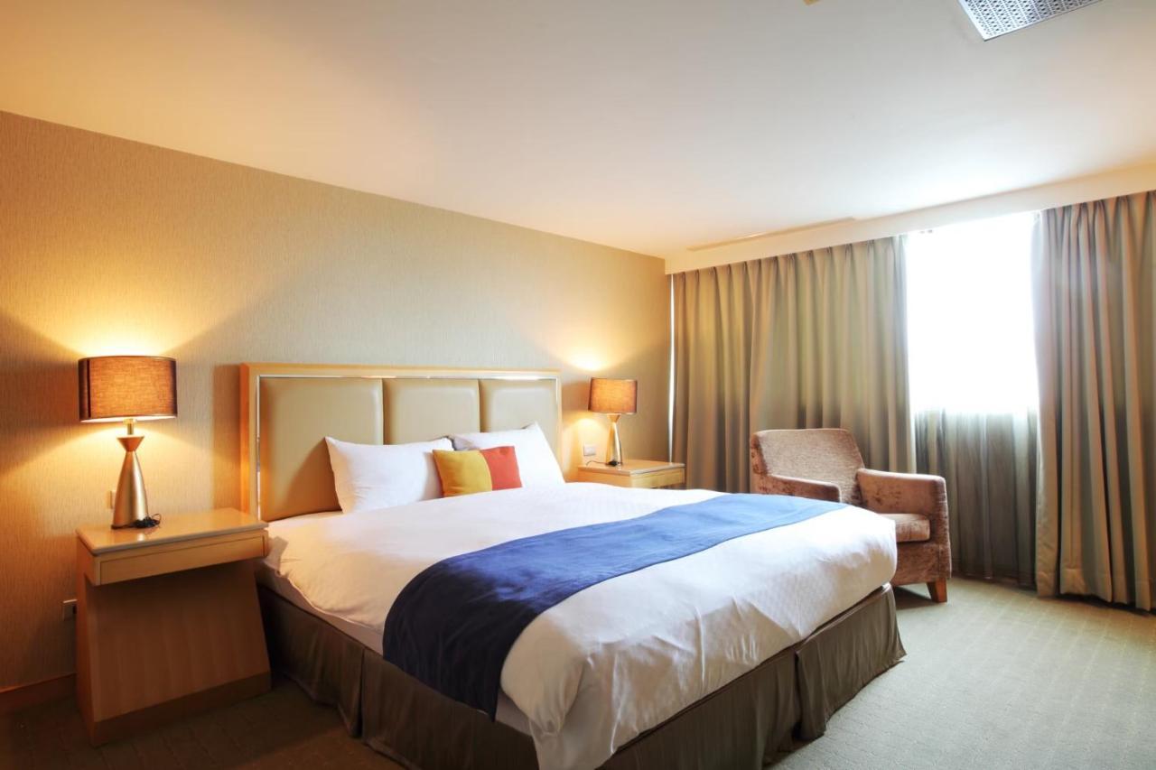 Jin Hua Hotel Luodong Bagian luar foto