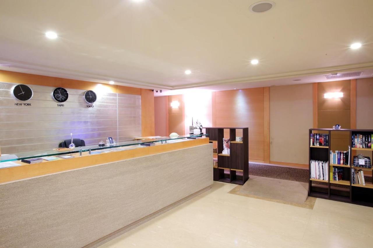 Jin Hua Hotel Luodong Bagian luar foto