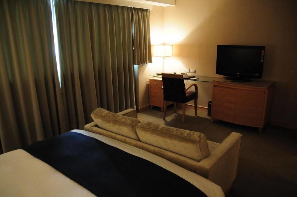 Jin Hua Hotel Luodong Bagian luar foto