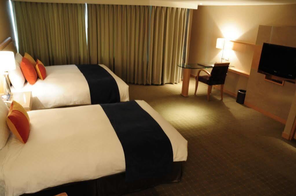Jin Hua Hotel Luodong Bagian luar foto