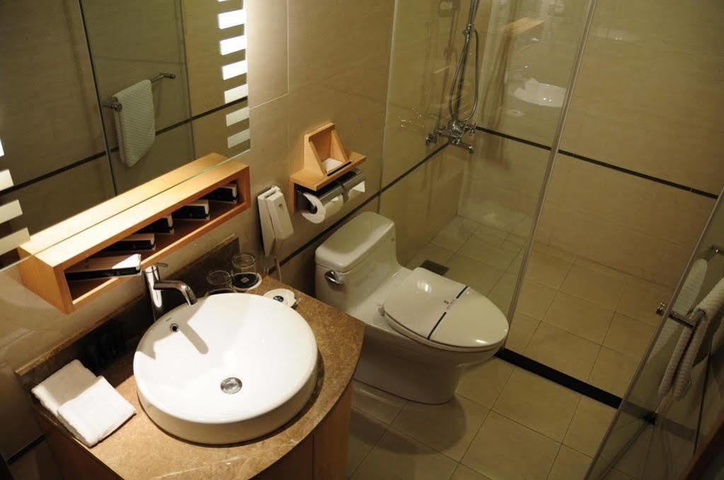 Jin Hua Hotel Luodong Bagian luar foto